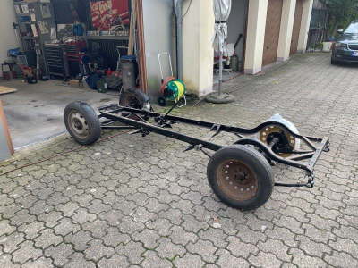 Fahrgestell vor dem reinigen